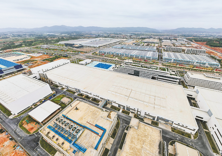 LEED标准引领零碳工厂施工从合规走向智慧减碳